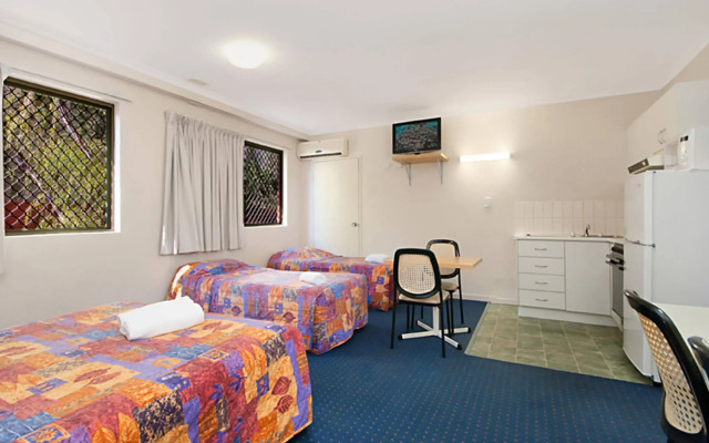 Cluden Park Motor Inn