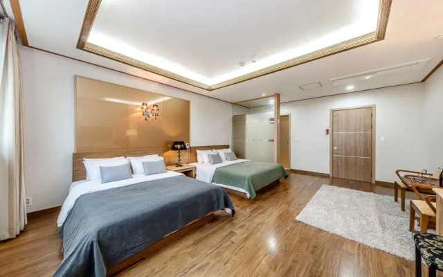 Venezia Tourist Hotel