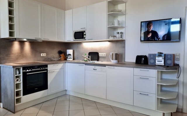 Villa-Schering-App-EG-links