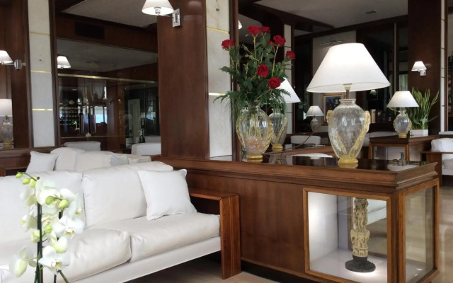 Hotel Universo