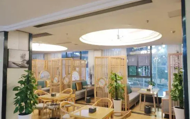 Panda Prince Hotel Dazhou