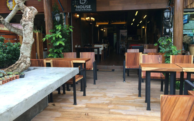 BB House Budget & Boutique