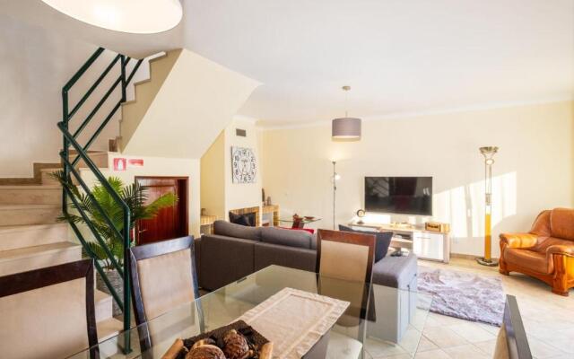 Villa Sequeira - Private Pool - Free WIFI - BY BEDZY