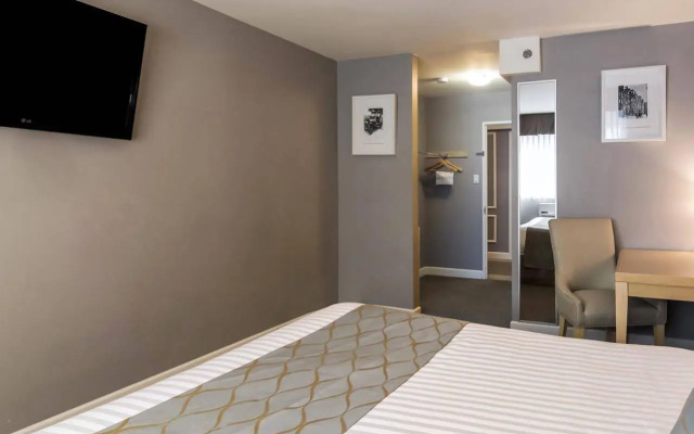 Red Lion Inn & Suites Abbotsford