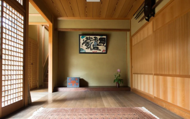 SUKIYA-zukuri Suehiro House