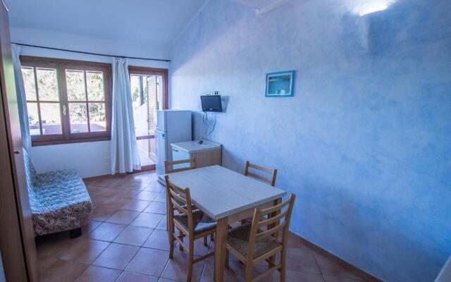 Bilocale con balcone 300 mt dal mare