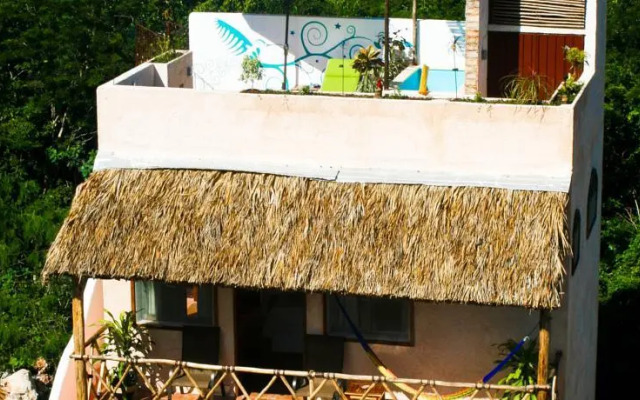 Parador Turistico Xaman Ek