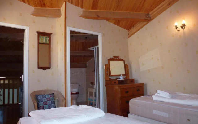 Comfortable Gite (3) in attractive Languedoc village