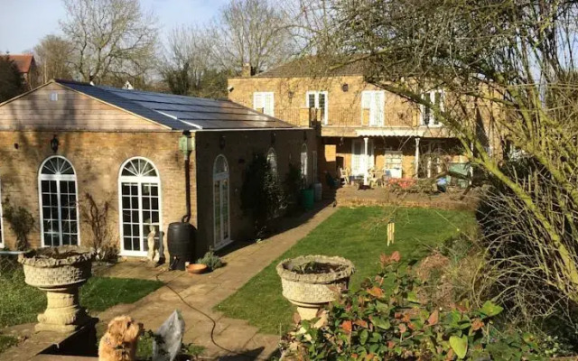 Bunkers Hill House
