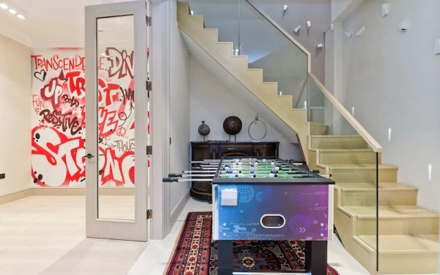 7bed Notting Hill W/garden, Games Room & Parking
