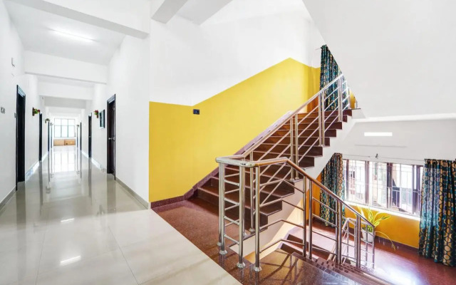 OYO Flagship 75052 Kuku Residency
