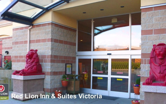 Red Lion Inn and Suites