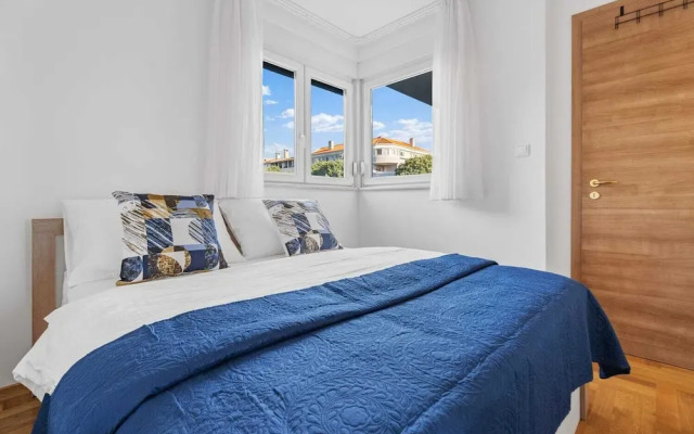 Apartment Maya by Litto.