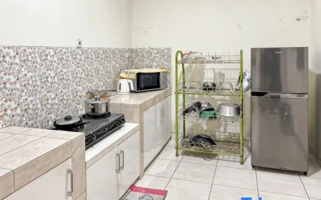 Large Villa 3BR Cieumbuleuit near PVJ & Cihamplas