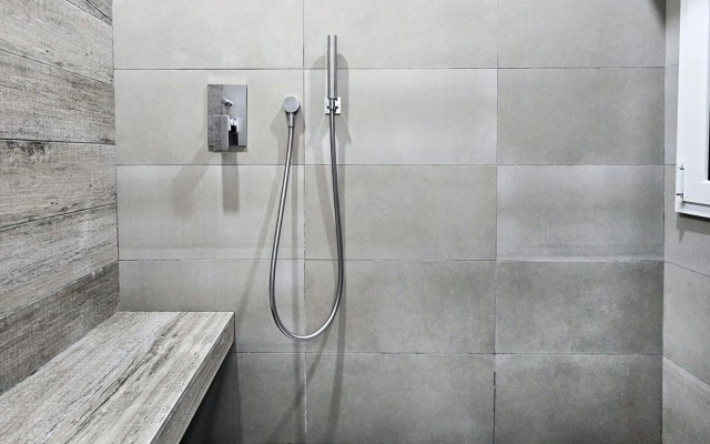 Napulitano Assaje Home