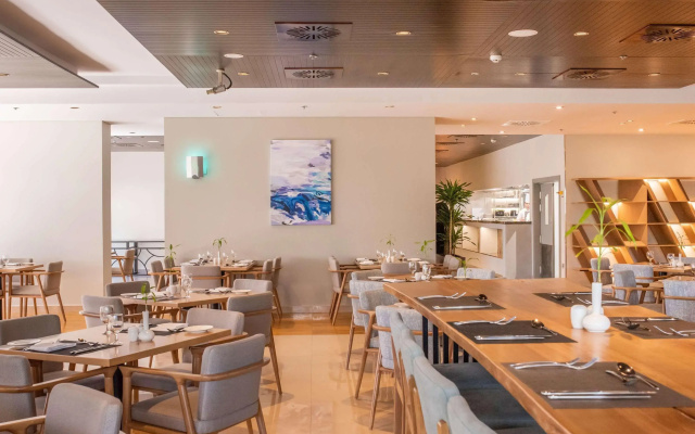 Mercure Dubai Barsha Heights  Suites And Apartments