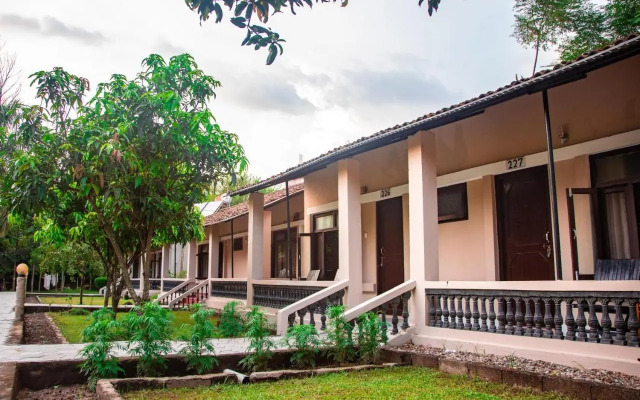 Chitwan Riverside Resort by OYO Rooms