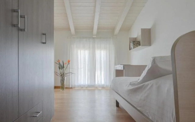 Polpenazze Halldis Apartments