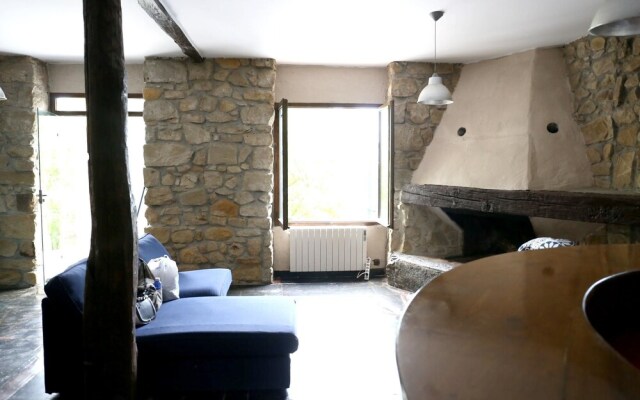 House With 6 Bedrooms in Donostia, With Wonderful Mountain View, Enclosed Garden and Wifi