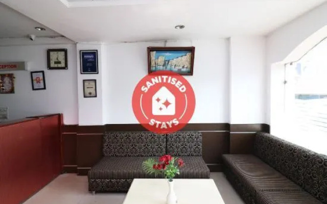 OYO 27866 Hotel Gud Stay
