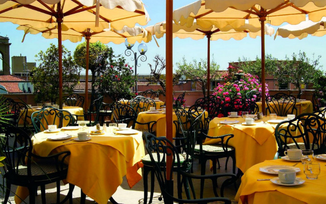 Marcella Royal Hotel - Rooftop Garden