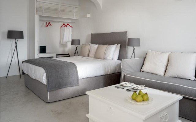 Cova Mykonos Suites