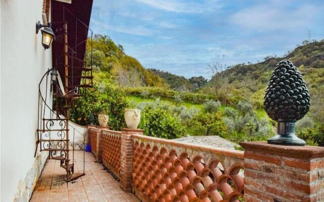 Charming chalet in Sicily with a swimming pool