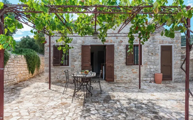 Tenuta Guarini Trulli On Selva Di Fasano