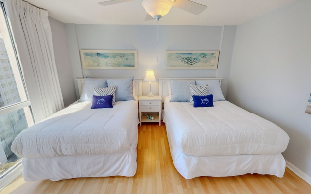 Shoreline Towers 2111 3 Bedroom Condo