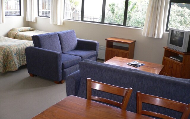 Aotea Lodge