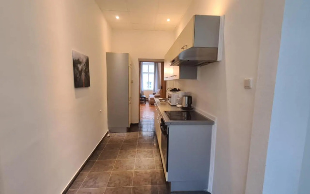 commodious 3BR Apt. Ideal for Families and Friends