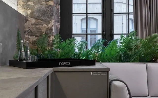 David Hotel