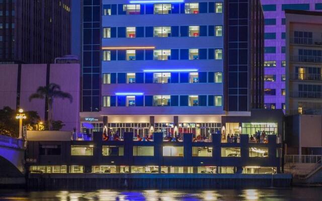 Aloft Tampa Downtown