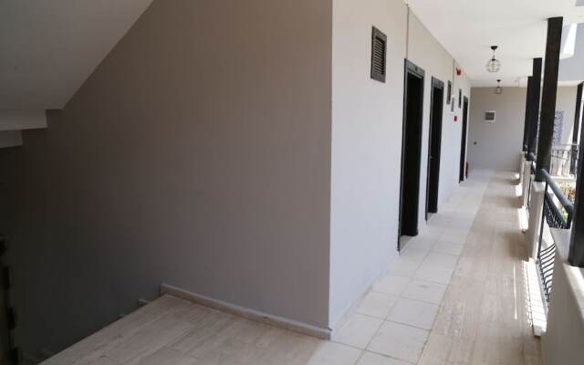 Derin Luxury Hotel