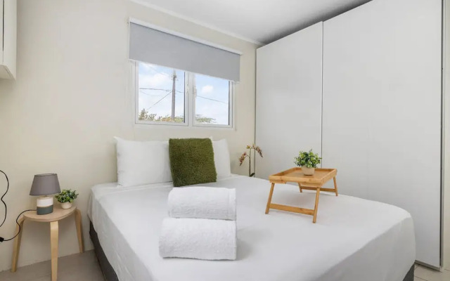 Lovely 3br2ba w Wifi Parking in Central Location