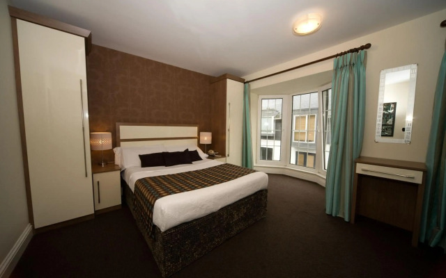 White Lady Hotel