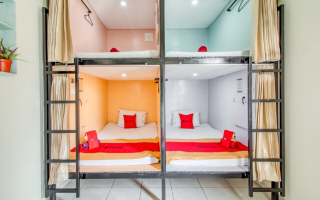 RedDoorz Hostel near Terminal Condongcatur Jogja