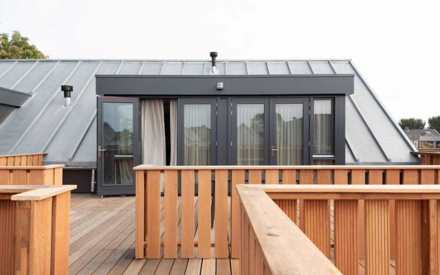Apartment in Renesse With Garden
