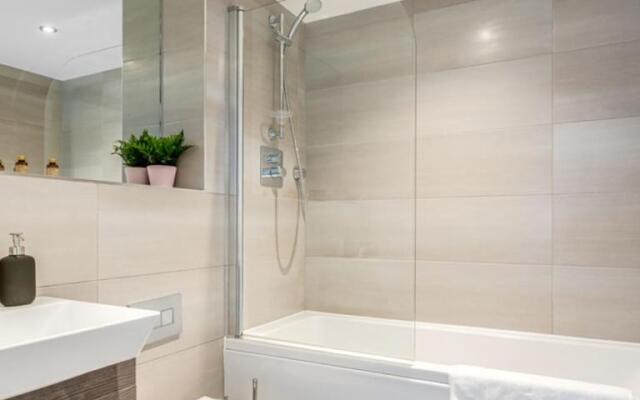 Pluxa Rose Quartz Luxury Stay