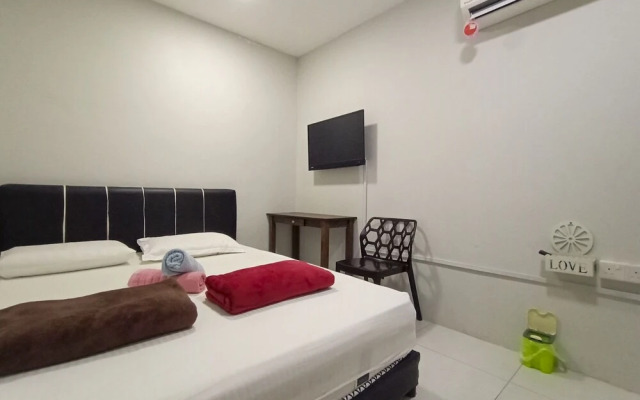 OYO HOME 90261 Hom2rex Kuching Homestay