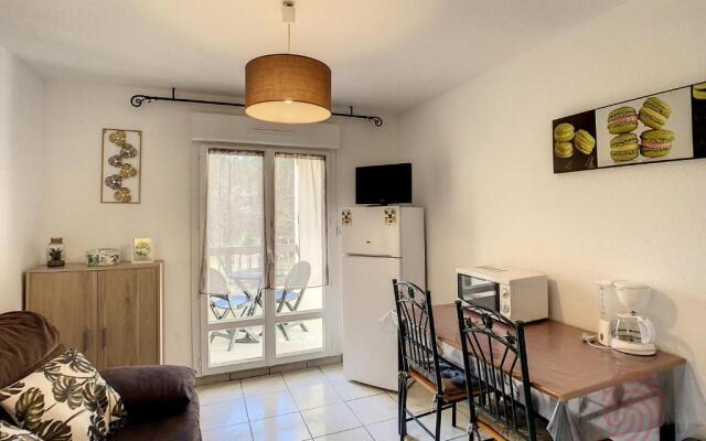 Appartement Lamalou-les-Bains, 1 pièce, 2 personnes - FR-1-451-123