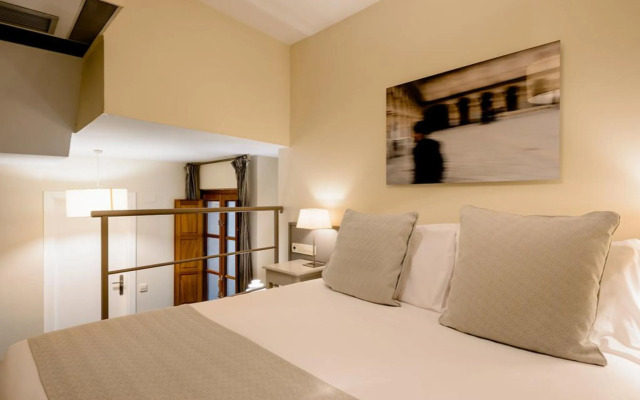 Ikonik Plaza Mercado