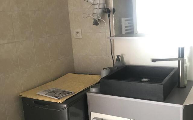 Jolie Maison Bien Équipée, Pour 2 Ou 4 Personnes