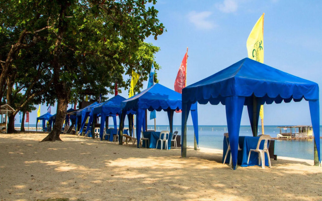 Matabungkay Beach Hotel