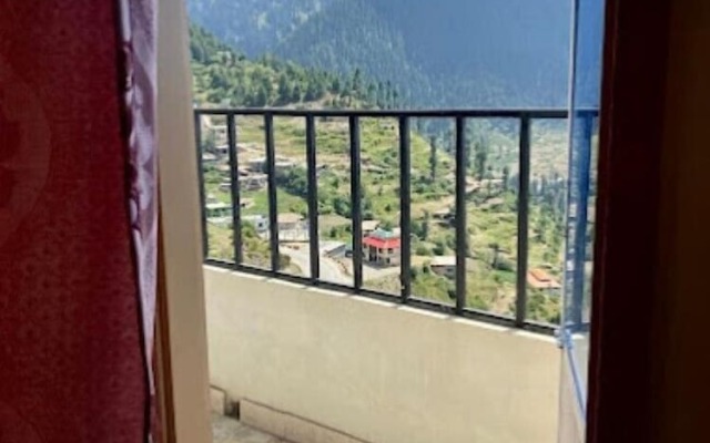 Sun Shine Hotel and Restaurant