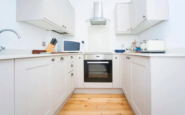 Georgian Garden Apartment - Central Bath