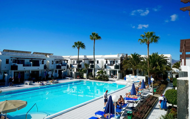 Apartamentos Plaza Azul