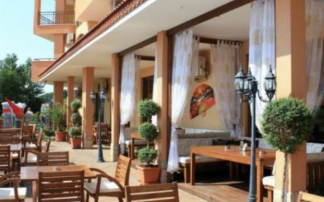 Golden Beach Aparthotel