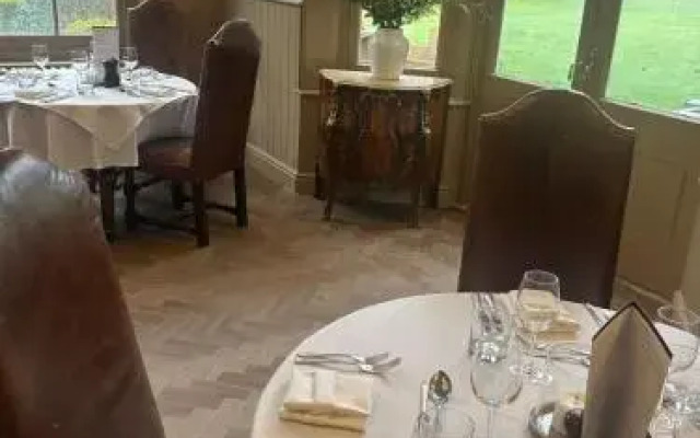 Ravenwood Hall Hotel