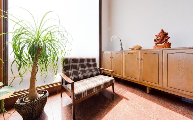 Yolee Guest House